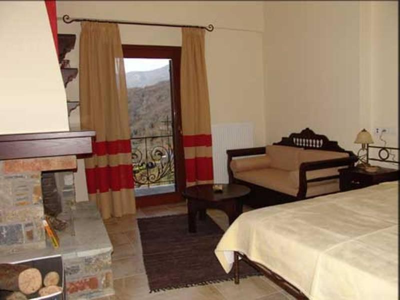 Hotel Erotas Agios Dimitrios  Exterior photo
