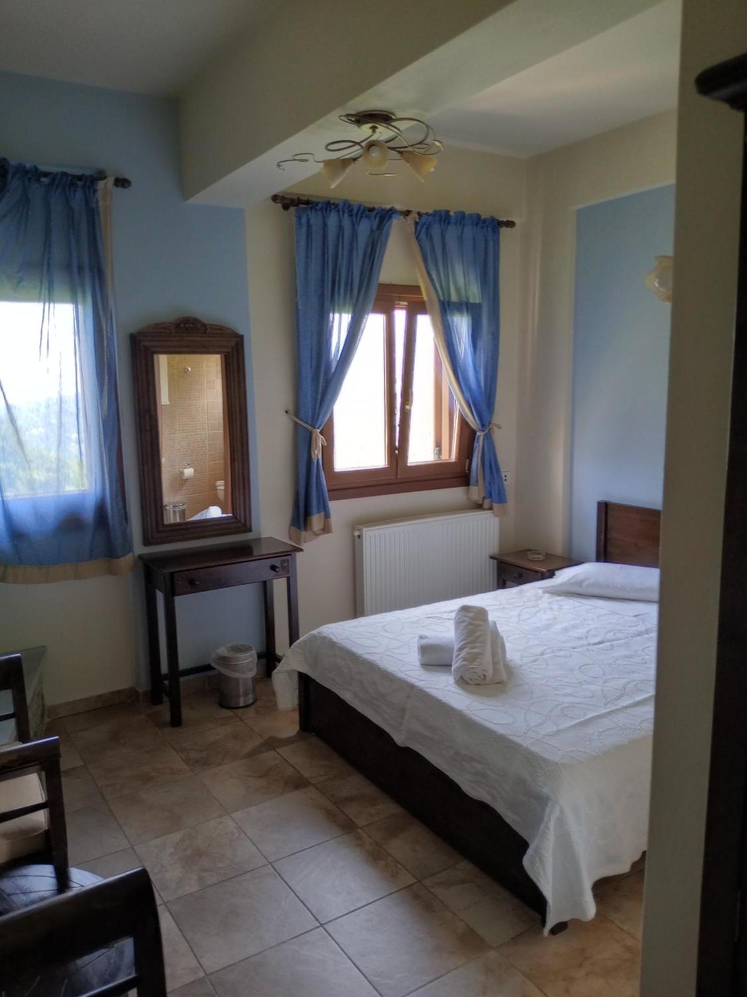 Hotel Erotas Agios Dimitrios  Exterior photo