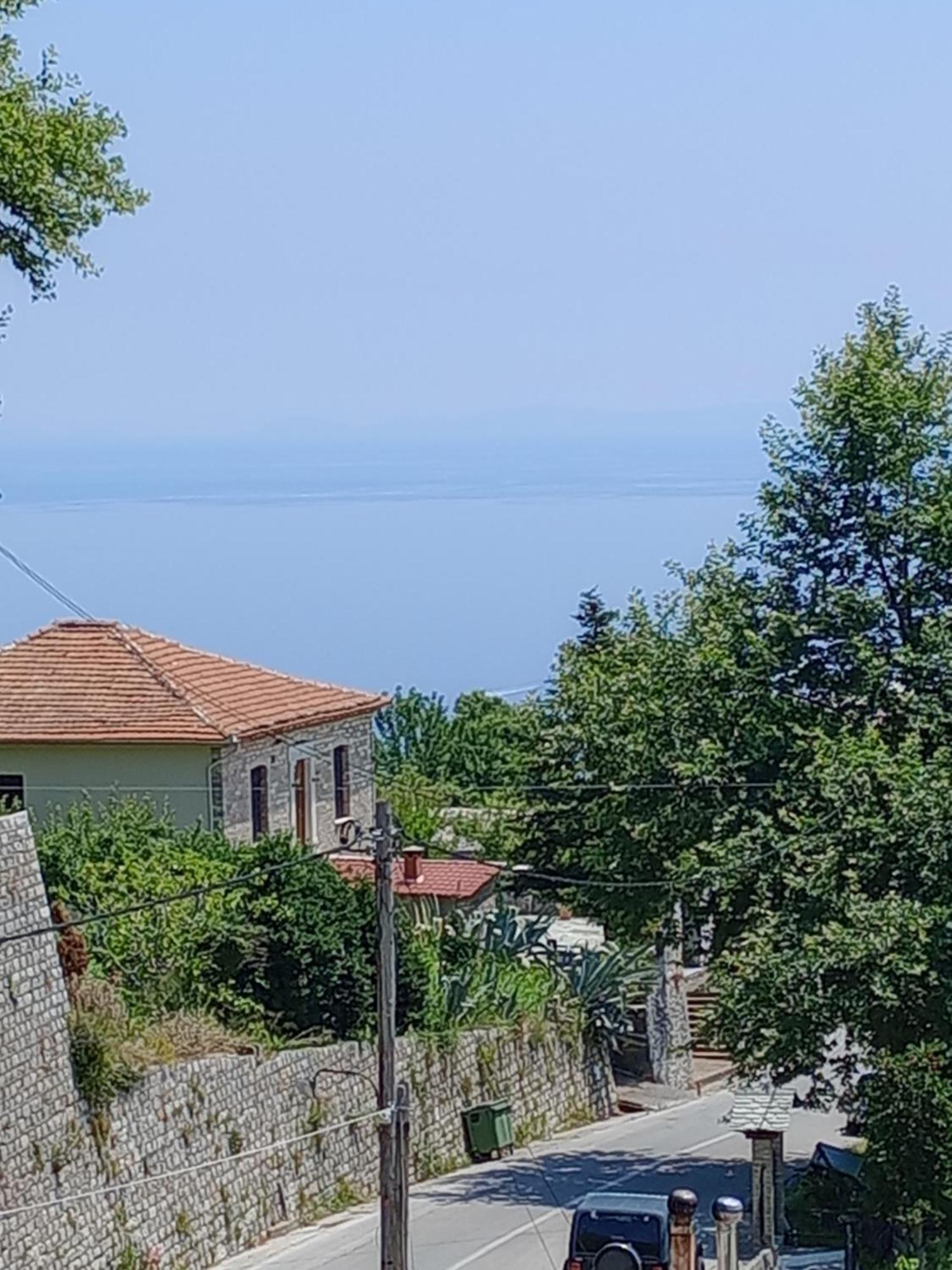 Hotel Erotas Agios Dimitrios  Exterior photo