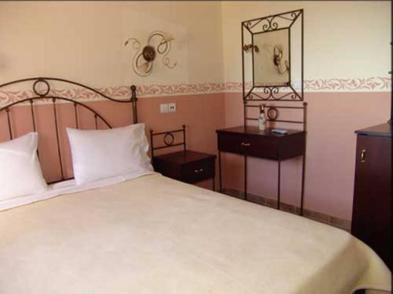 Hotel Erotas Agios Dimitrios  Exterior photo