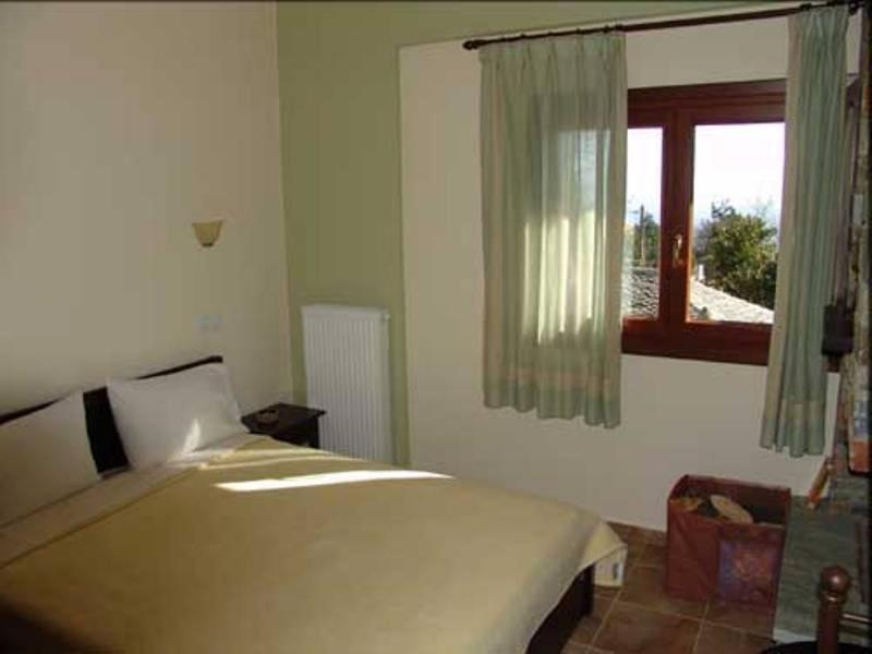Hotel Erotas Agios Dimitrios  Exterior photo